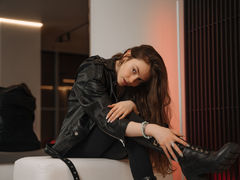 HarleyQuense - female with brown hair and  small tits webcam at LiveJasmin