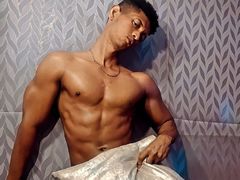 HarrinsonBalza from LiveJasmin
