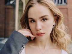HazelKaylu - blond female with  small tits webcam at LiveJasmin