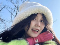 HeJia from LiveJasmin