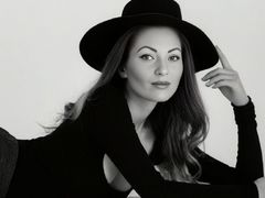 HeatherGreen - female with black hair and  big tits webcam at LiveJasmin