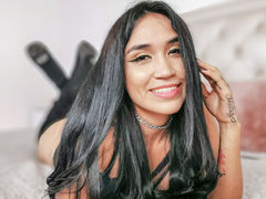 HelenGarrets - female with black hair and  big tits webcam at LiveJasmin