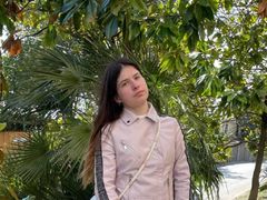 HelenRivery - female with brown hair webcam at LiveJasmin