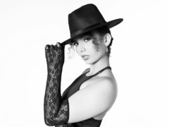 HellenBeckham - female with black hair and  big tits webcam at LiveJasmin