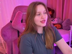 HelyPotter - blond female webcam at LiveJasmin