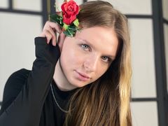 HenriettaBunyan from LiveJasmin