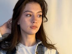 HermilaKegerries from LiveJasmin