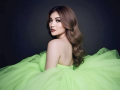 SamanthaSaint - shemale with brown hair webcam at LiveJasmin