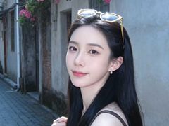 HewuTing from LiveJasmin
