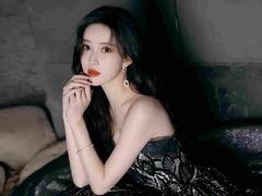 hexiao from LiveJasmin