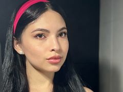 AriadnaVaron - female with black hair and  big tits webcam at LiveJasmin