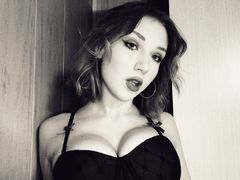 HildAllman from LiveJasmin