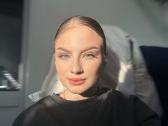 HildFulwood from LiveJasmin