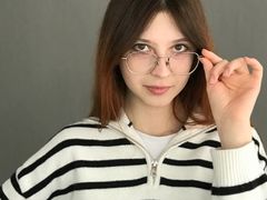 HildFussell from LiveJasmin