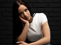 HollieKate - female with brown hair webcam at LiveJasmin