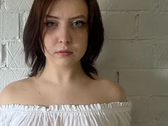 HollisBalzarine from LiveJasmin