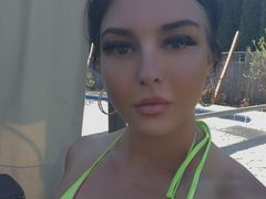 HollyComming from LiveJasmin