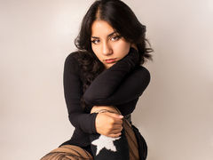 HollyPeachy from LiveJasmin