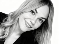 HoneyBitter from LiveJasmin