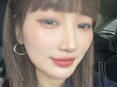 HUYINGHU from LiveJasmin