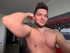 HuggerJohnson - male webcam at LiveJasmin