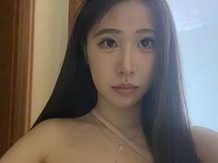 Huizhi from LiveJasmin