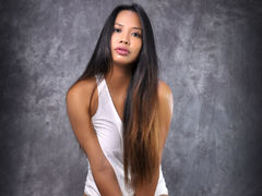 IanaEvans - female with black hair webcam at LiveJasmin