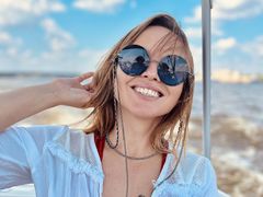 IconaDidi - female with red hair and  big tits webcam at LiveJasmin