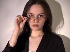 IlonaLyn from LiveJasmin