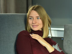 WhiteDessert - blond female with  big tits webcam at LiveJasmin