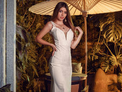 InnaBlair - female with brown hair webcam at LiveJasmin