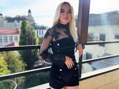 IrinaMoor - blond female webcam at LiveJasmin