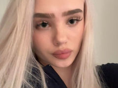 IrinaVolkova - blond female webcam at LiveJasmin