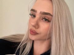IrinaVolkova - blond female webcam at LiveJasmin