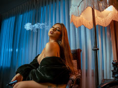 IrisRay - female with black hair webcam at LiveJasmin