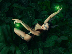 IrisRay - female with black hair webcam at LiveJasmin