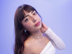 IrisVelvet - female with black hair webcam at LiveJasmin