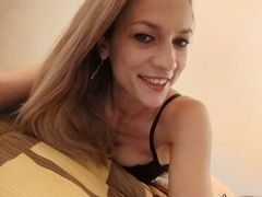 IsaaBella from LiveJasmin