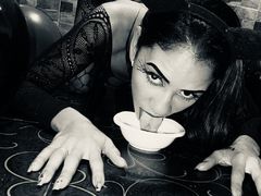 SamanthaVelazque - female with black hair webcam at LiveJasmin