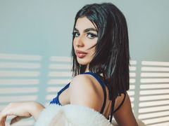 IsabelleFoxi - shemale with black hair webcam at LiveJasmin
