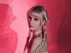 IvayaMay - blond female with  small tits webcam at LiveJasmin