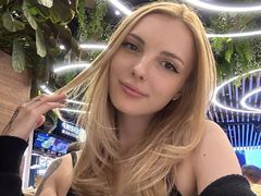 IviMoore - blond female webcam at LiveJasmin