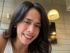 IvyAguaz - shemale with black hair webcam at LiveJasmin