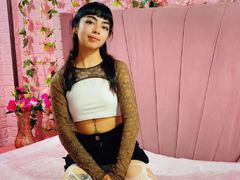 IvyLunna from LiveJasmin