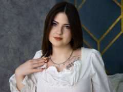 IvySimmons - female with black hair webcam at LiveJasmin