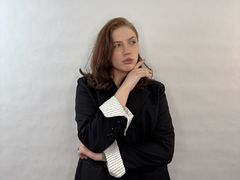IzolaDonawa from LiveJasmin