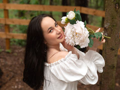 JackieJason - female with brown hair and  small tits webcam at LiveJasmin