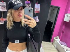 JadeHillis from LiveJasmin