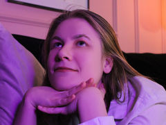 JadeTompson - blond female webcam at LiveJasmin