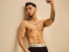 JakeBlazee - male webcam at LiveJasmin
